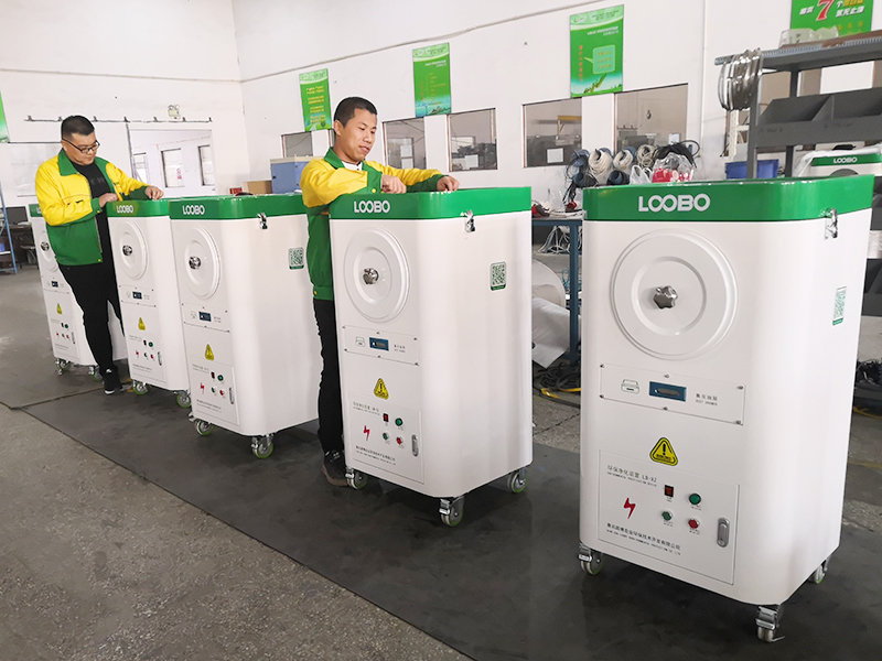 二十余臺(tái)焊煙凈化器現(xiàn)場(chǎng)組裝