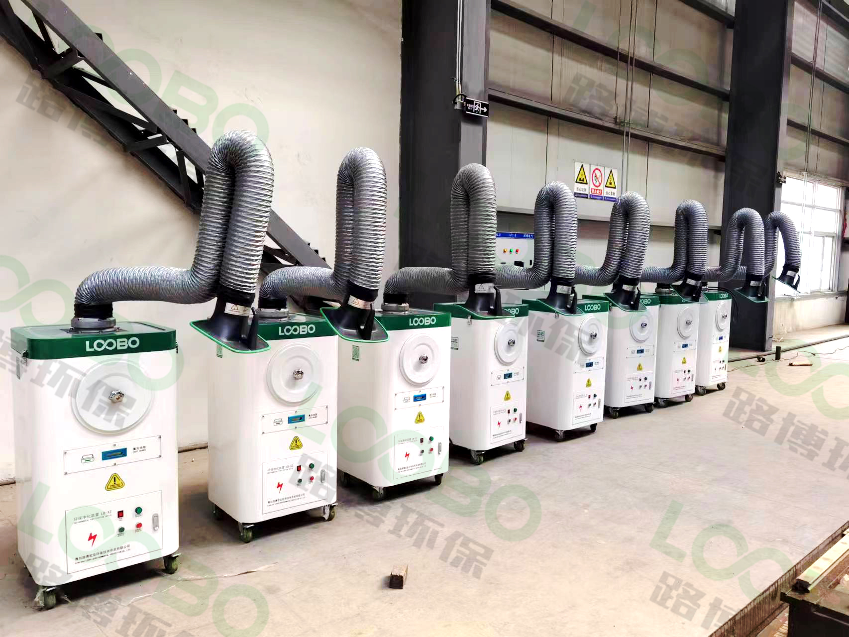 移動式焊煙凈化器，靈活萬向，突破空間限制，隨時隨地凈化